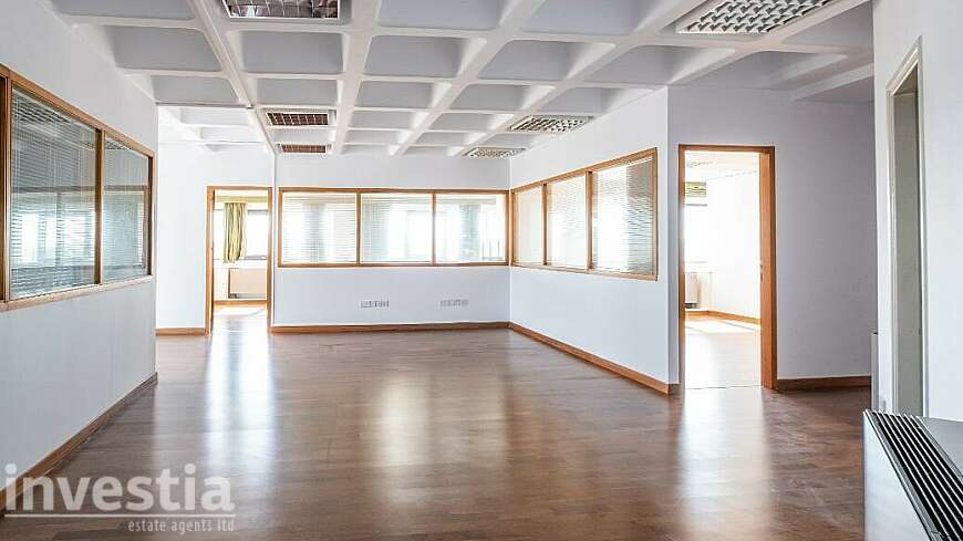 Office on the 6th floor in Agioi Omologites, Nicosia