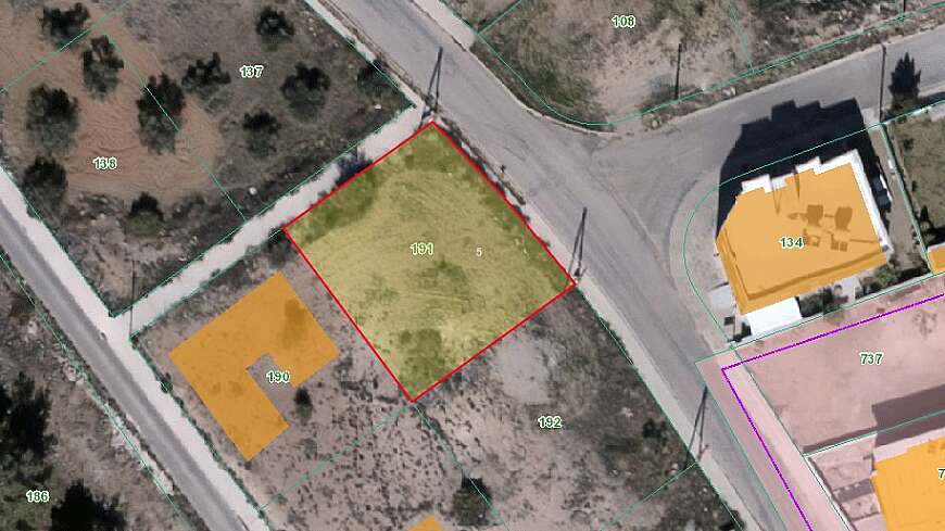 Plot for sale/Nicosia