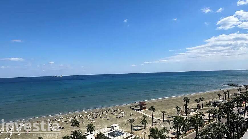 2 bdrm flat for sale/Phinikoudes