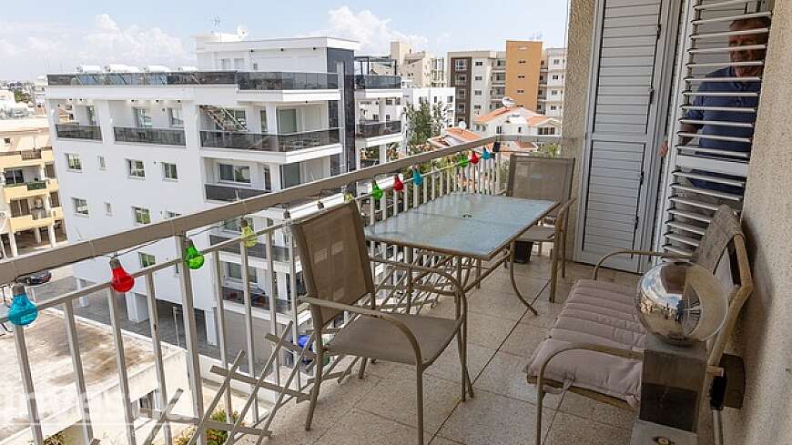 3 bdrm apt/Phaneromeni