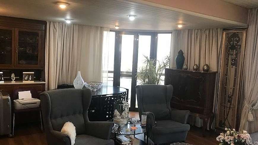 Larnaca centre sea view apartment