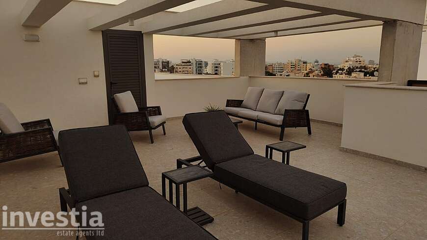 2 bdrm brand new penthouse/Dhrosia