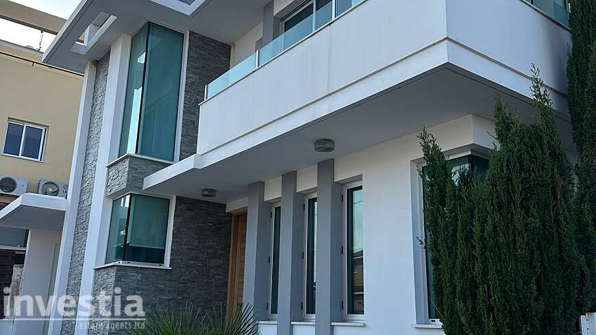 3 bdrm villa for rent/Livadhia