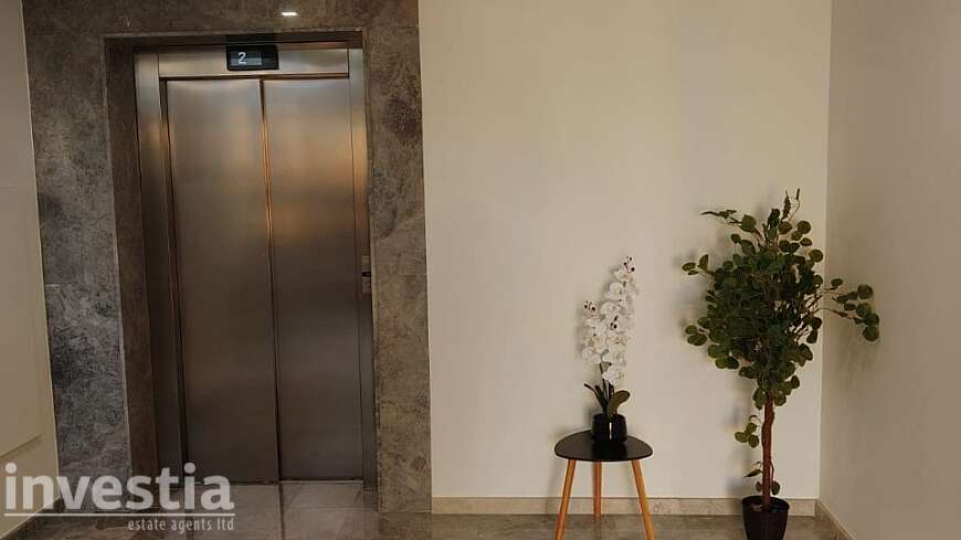 2 bdrm brand new penthouse/Dhrosia