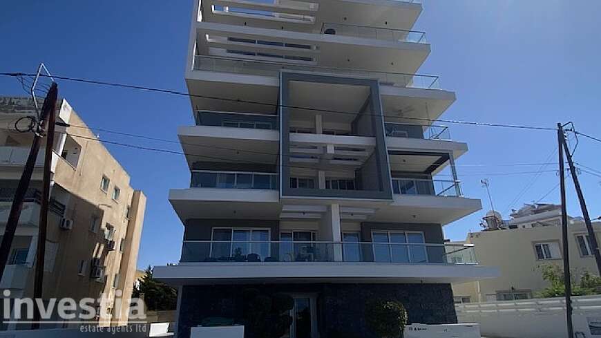 2 plus 1 bdrm apartment/Dhrosia