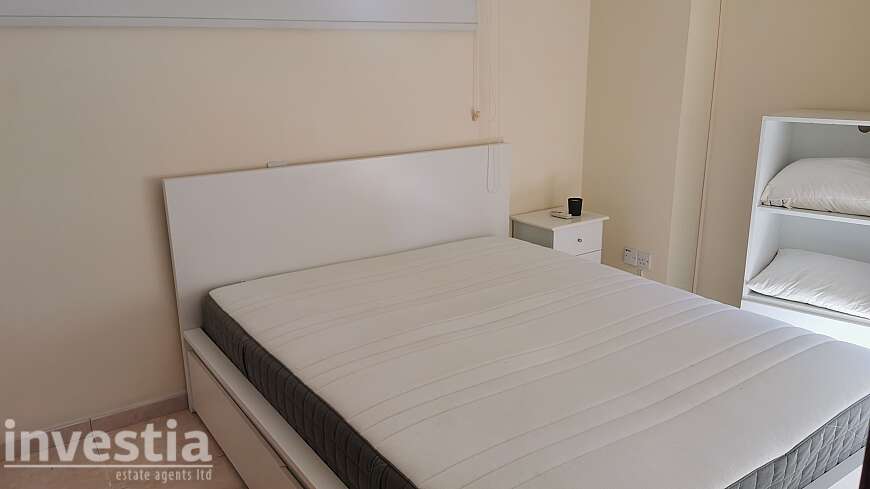 4 bdrm house/New Stadium area
