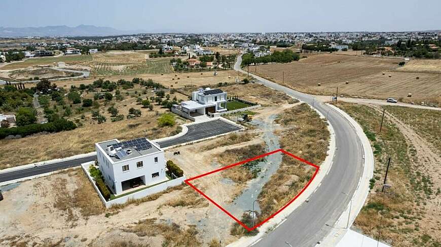 Residential plot under division in Latsia, Nicosia