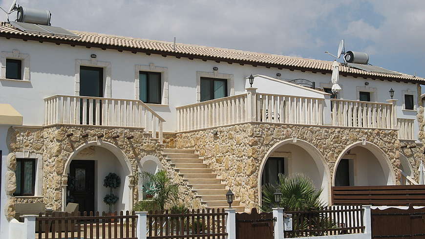 Three Bedroom Villa for Sale in Vrysoulles