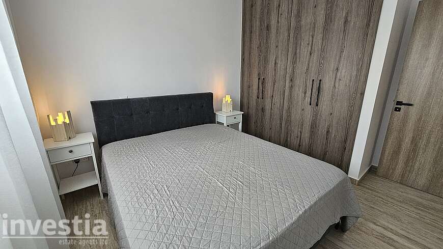 3 bdrm penthouse apartment for rent/Livadhia