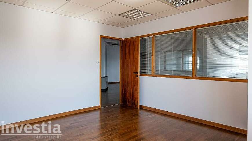 Office on the 6th floor in Agioi Omologites, Nicosia