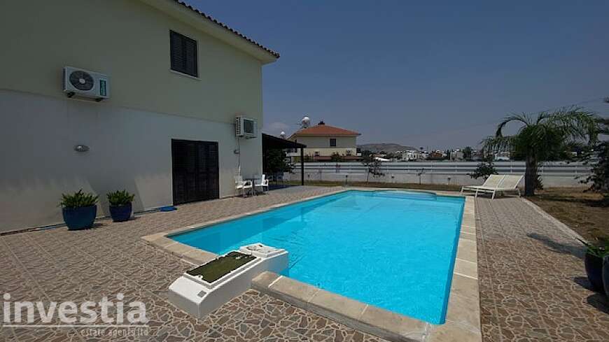 3 bdrm house for rent/Dhekelia Road