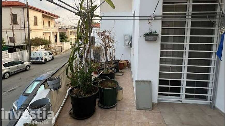 3 bdrm apt/center