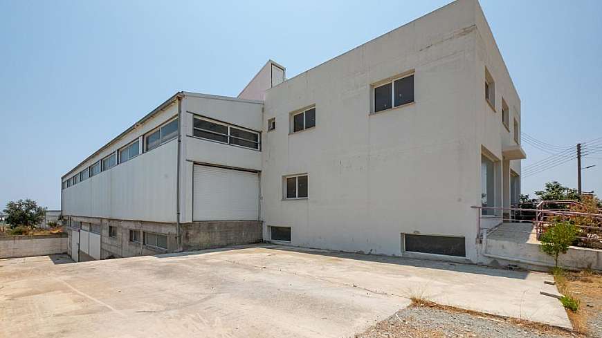 Industrial warehouse/Aradhippou