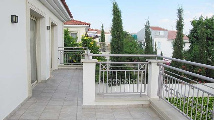 4 bdrm house/Nicosia