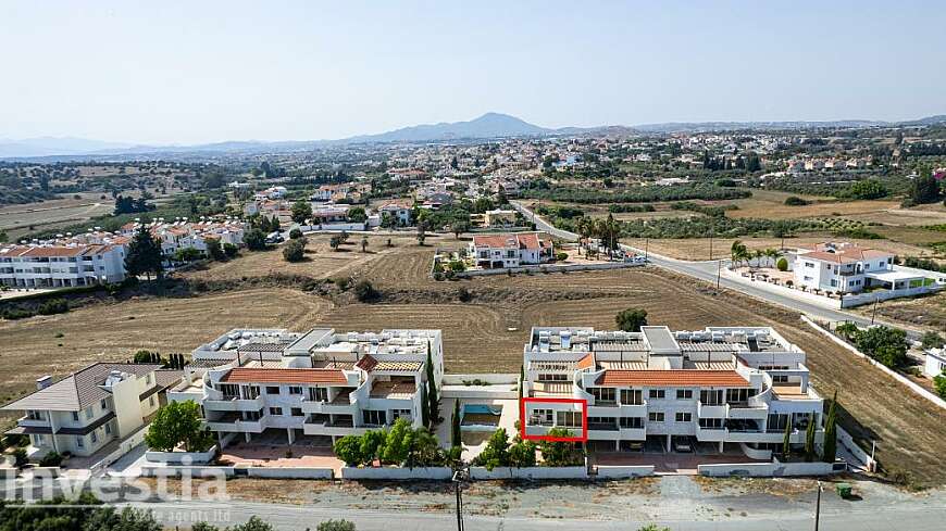 2 bdrm flats for sale/Mazotos