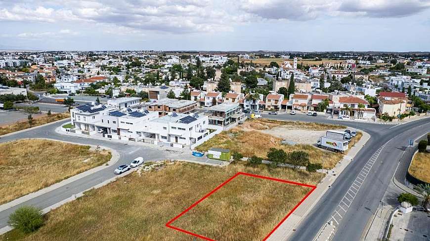 Residential plot in Latsia, Nicosia