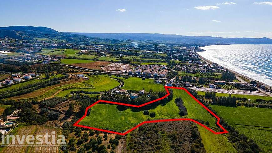 Shared tourist field in Argaka, Paphos