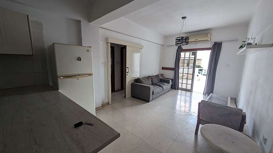 2 bdrm flat for sale/Dhrosia