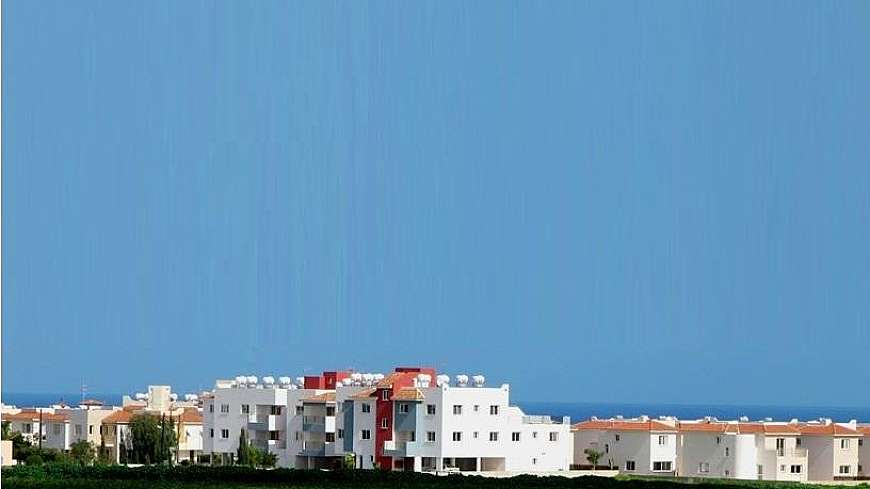 **SPECIAL OFFER** REDUCED FROM €135,000 NOW €125,000 - 2 bedroom sea view apartment in Paralimni with TITLE DEEDS