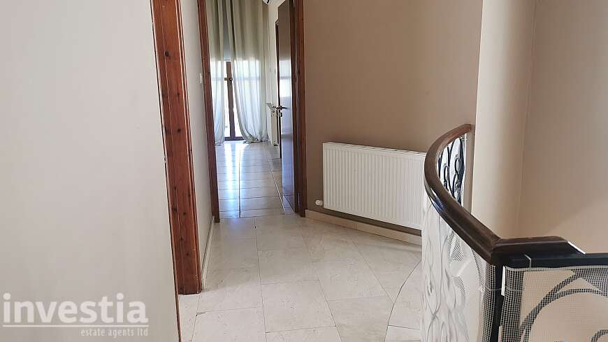 4 bdrm house/New Stadium area