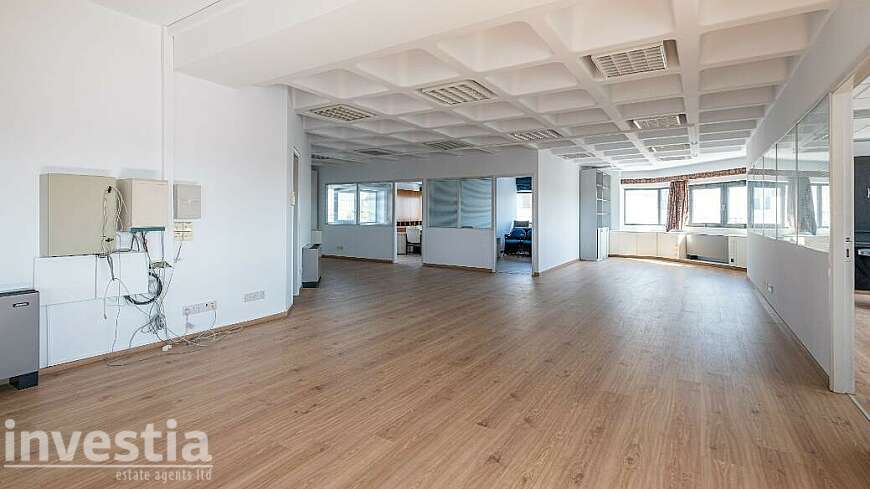 Office on the 5th floor in Agioi Omologites, Nicosia