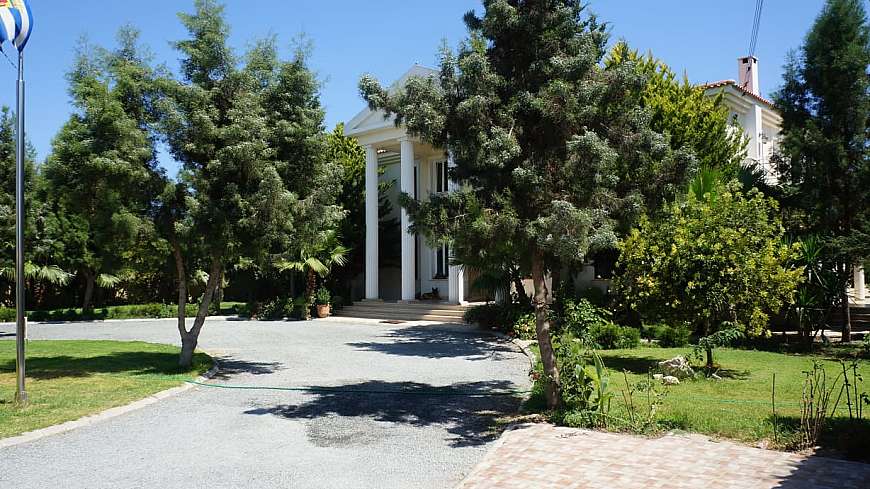 7 bdrm villa for sale-rent/Dhekelia rd