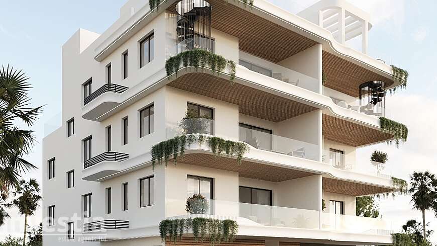 2 bdrm flat for sale/Krassas area