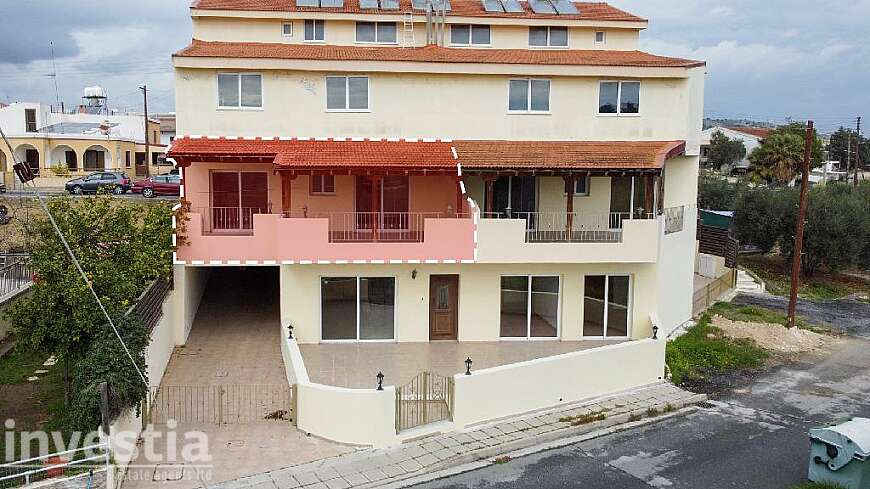 3 bdrm ground floor apartment/Alethrico