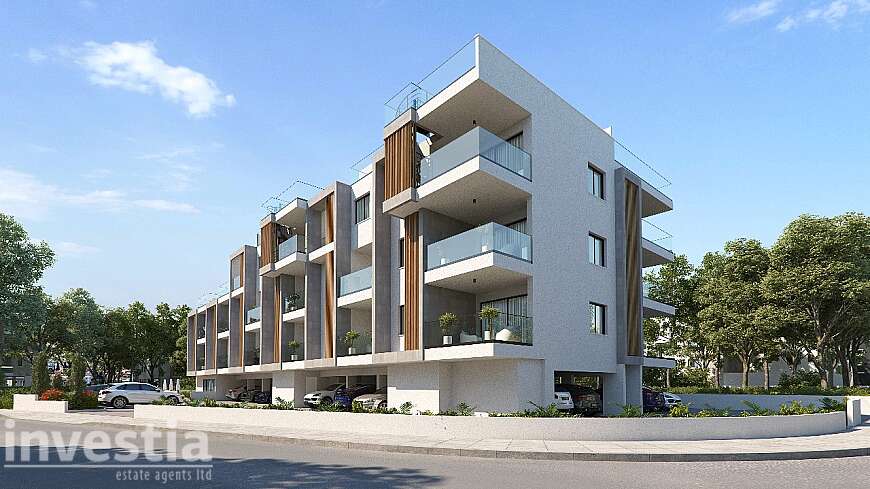 2 and 3 bdrm apartments for sale/Oroclini