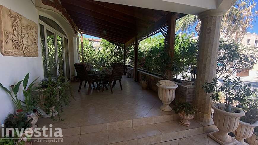 4 bdrm house for rent/Oroclini