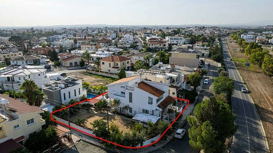 Two-storey house in Archangelos, Nicosia