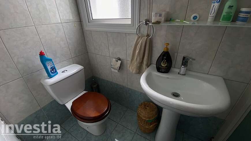 3 bdrm house for rent/Livadhia