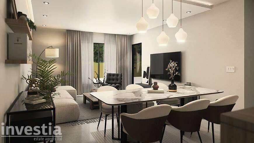 2 bdrm top floor apartment for sale/Kiti