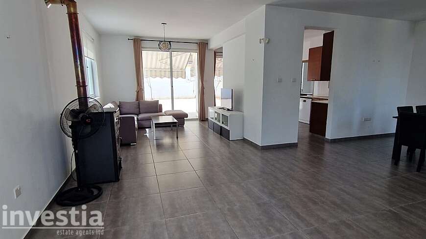 4 bdrm house for rent/Livadhia