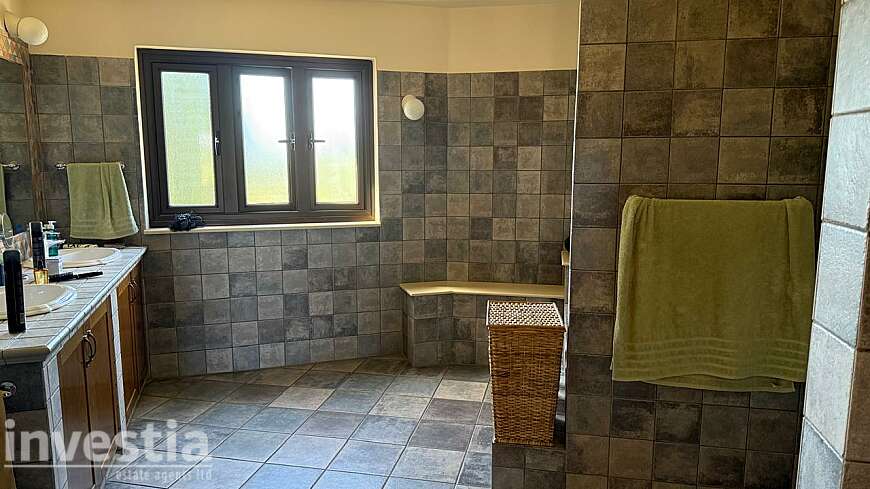 Stunning 7-Bedroom Villa for Sale in Pervolia, Larnaca.
