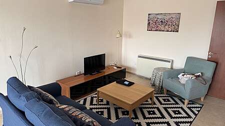 2 bdrm apt/New Hospital area