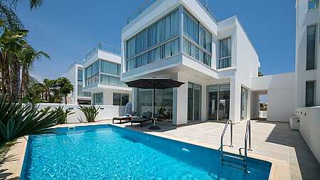 2 and 3 bdrm houses for sale/Dhekelia rd
