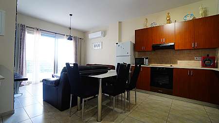 2 bdrm flat for sale/Off Griva Dhigheni