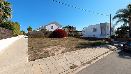 Building plot-land Kamares Larnaca.