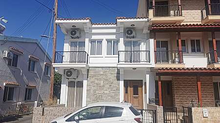 3 bdrm house/center