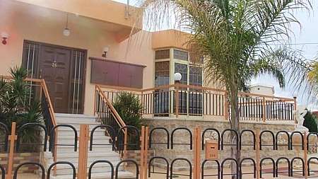 3 bedrooms detached house with big plot located in Aradipou