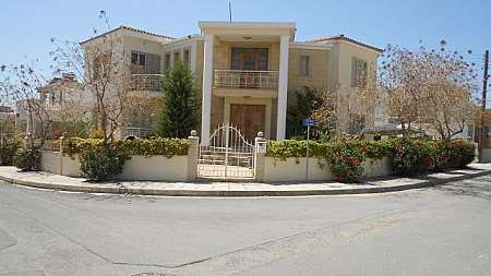 4 bdrm house/ Paphos