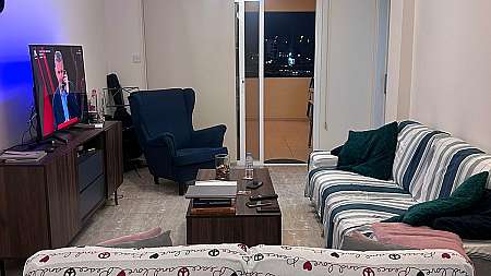 2 bdrm flat for rent/Land Registry area