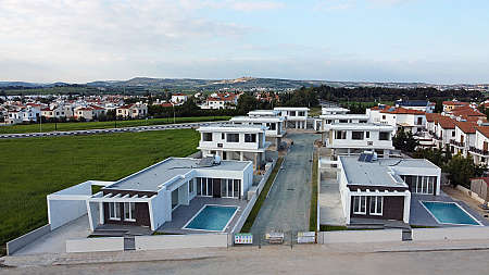 3 bdrm houses/Dhekelia rd