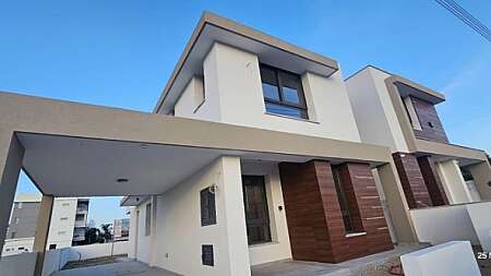 3 bdrm house/Krassas area