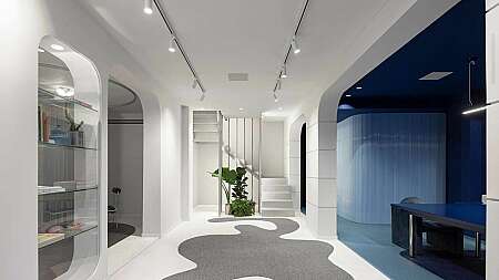 Office for rent/center