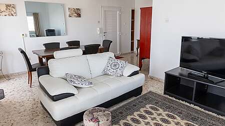 3 bdrm apt/Phaneromeni