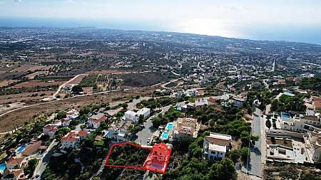 Shared plot in Tala, Paphos