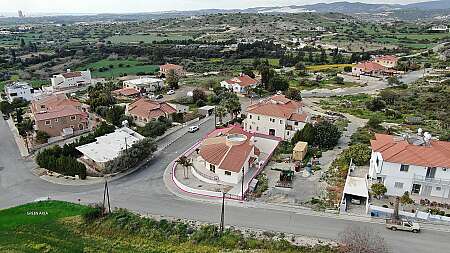 Charming Ground floor house with basement, in Maroni, Larnaca