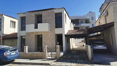 4 bdrm house/New Stadium area